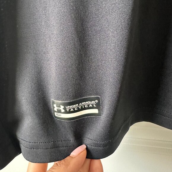 Under Armour Tactical HeatGear Short Sleeve Shirt Black Medium Loose Fit - Picture 2 of 5